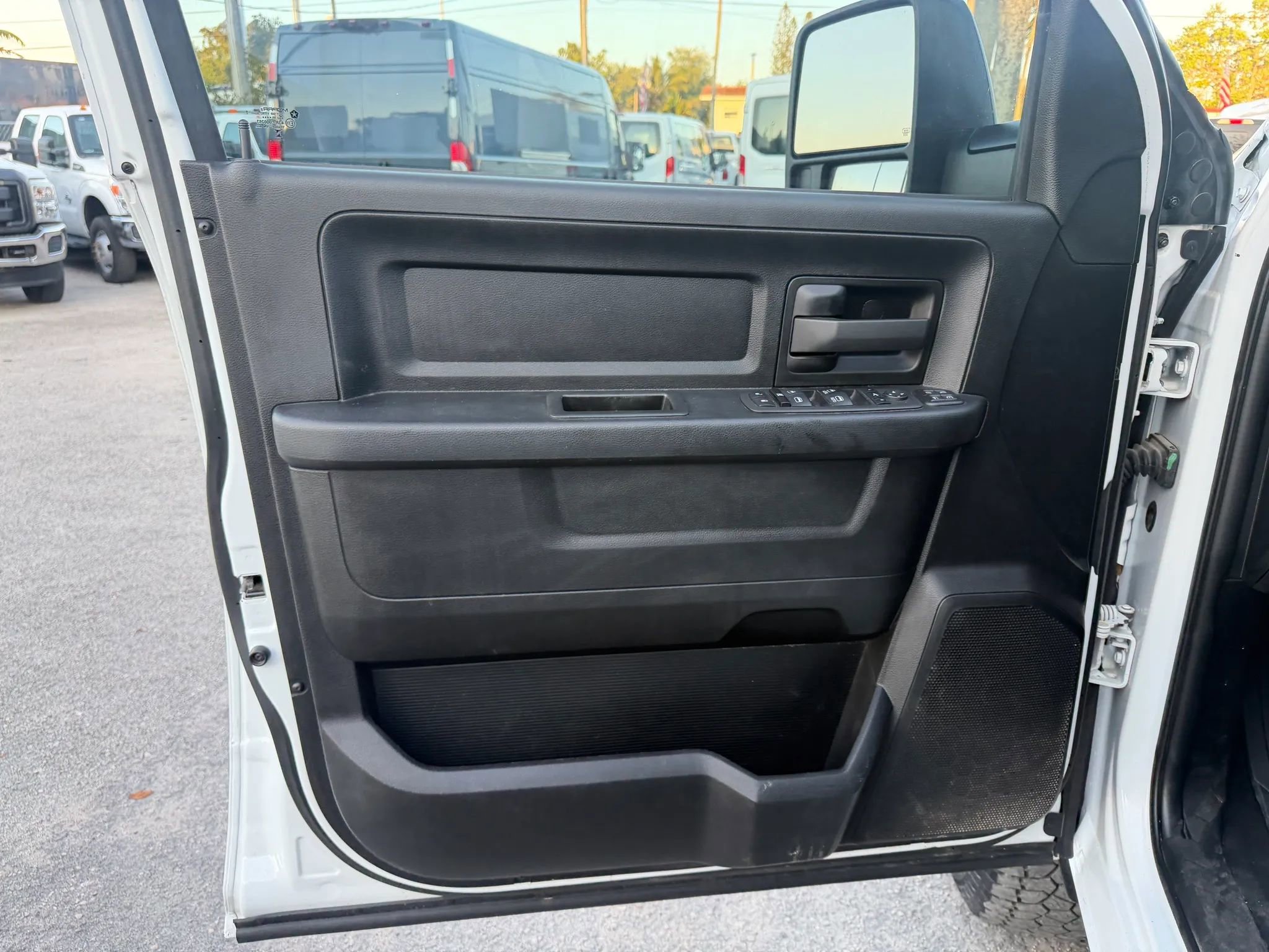 Used 2023 RAM 2500 Tradesman AWD/4WD image 9