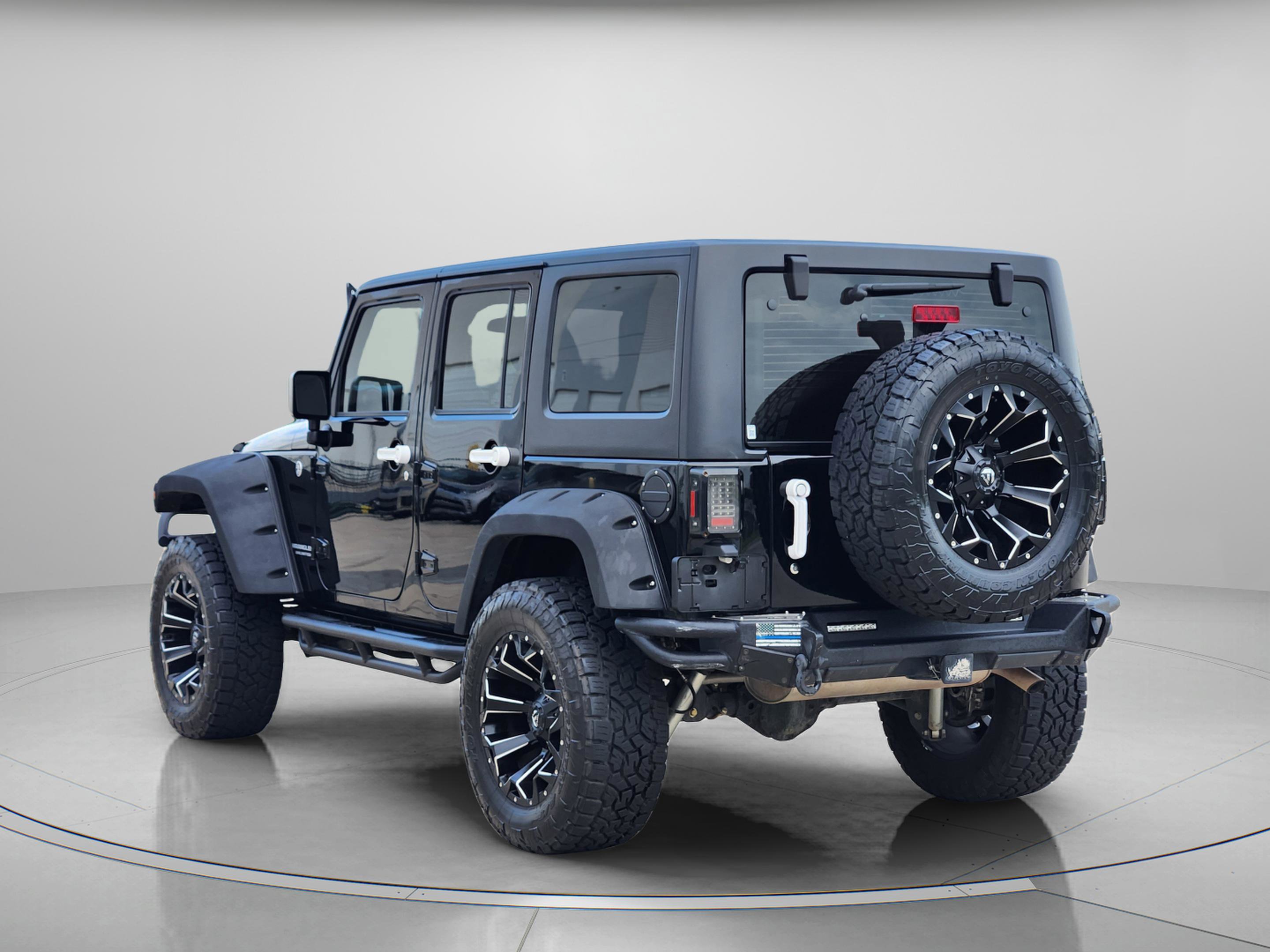 Used 2016 Jeep Wrangler Unlimited Sport image 3