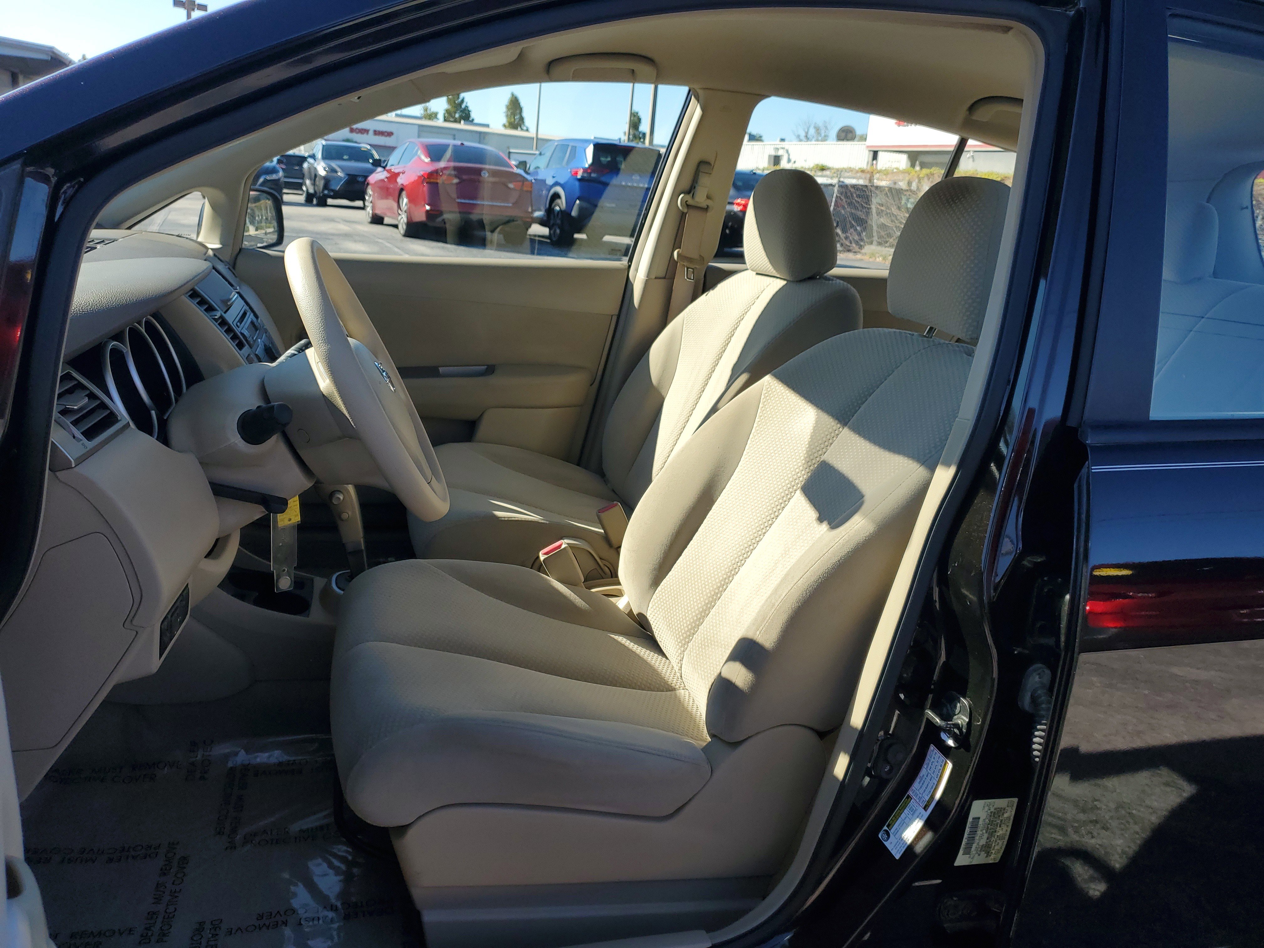 Used 2011 Nissan Versa 1.8 S w/ Plus Pkg image 13