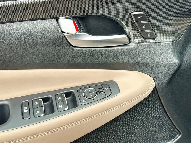 Used 2023 Hyundai Santa Fe Limited image 18