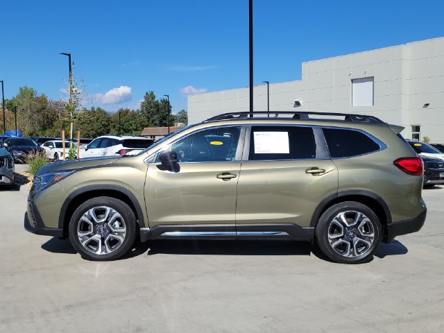 Used 2024 Subaru Ascent Limited w/ Technology Package AWD/4WD image 2