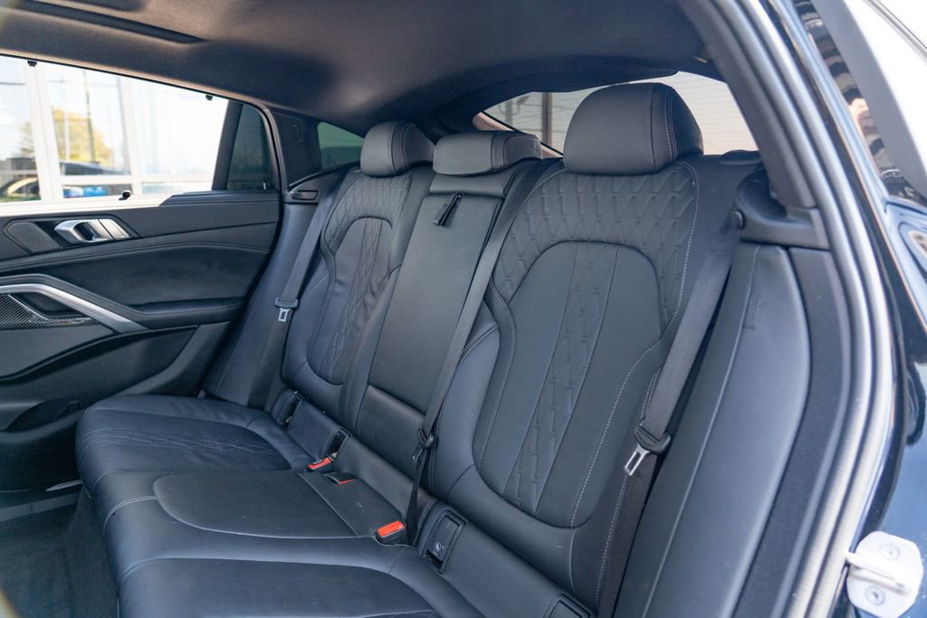 Used 2023 BMW X6 M50i w/ Executive Package image 17