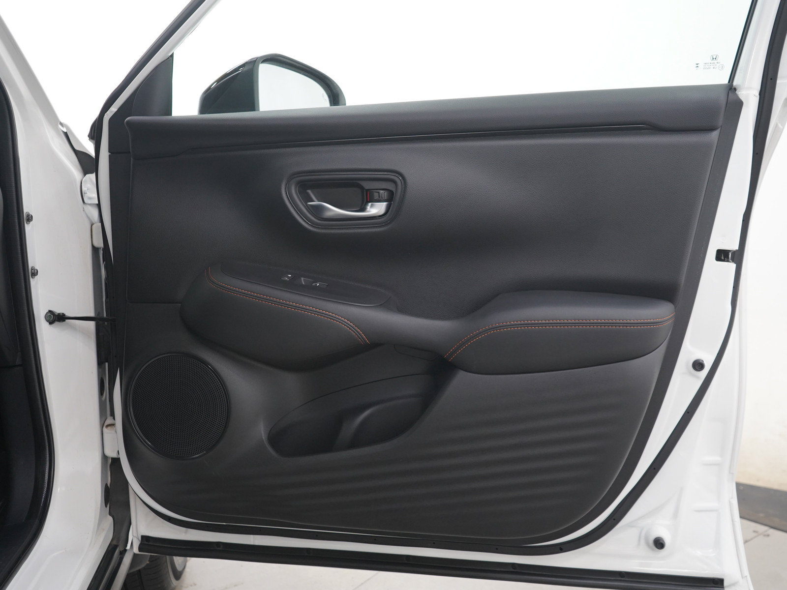 Used 2024 Honda HR-V Sport image 9