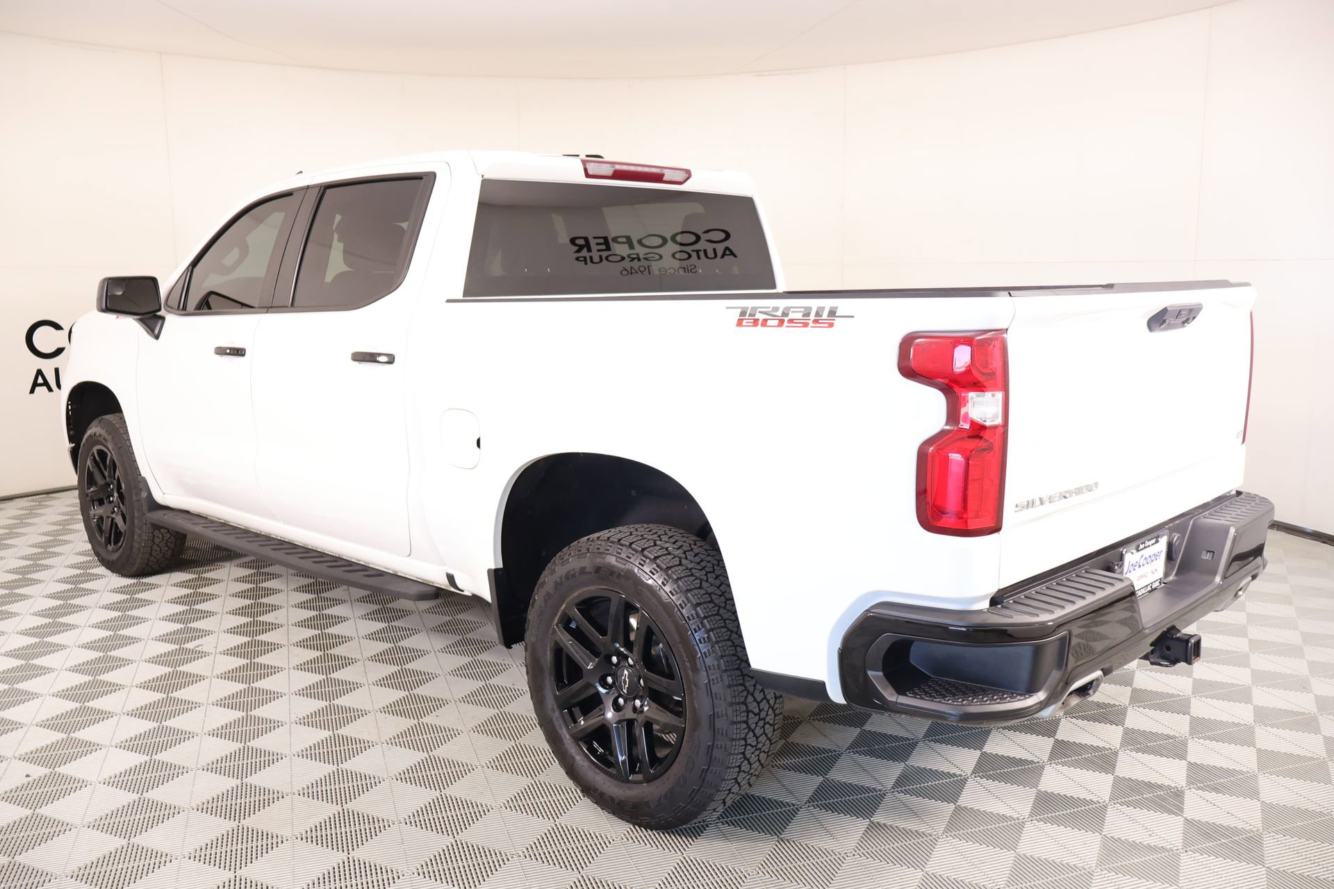 Used 2023 Chevrolet Silverado 1500 LT Trail Boss w/ Protection Package AWD/4WD image 23