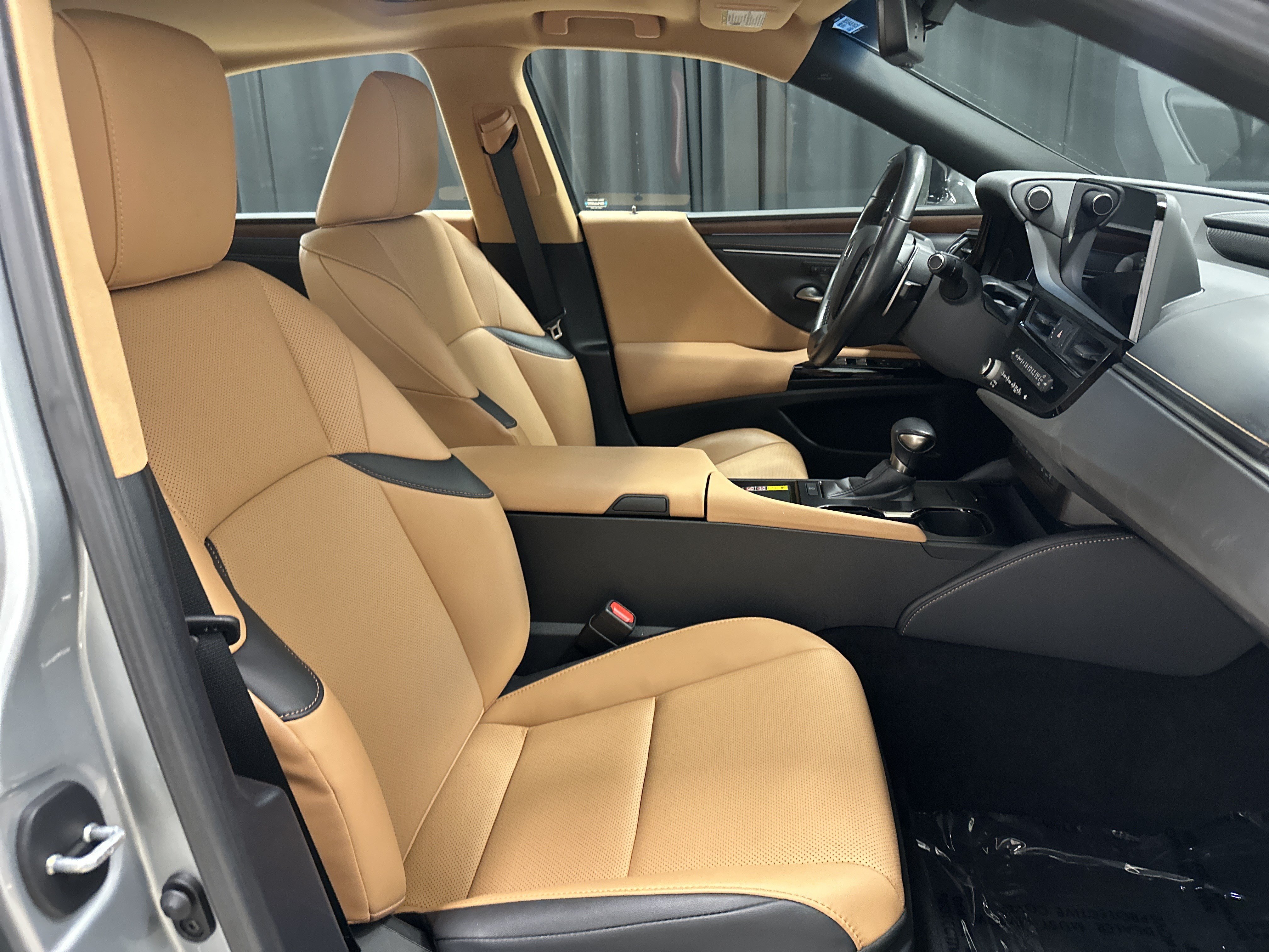 Certified 2025 Lexus ES 350 w/ Premium Package FWD image 33