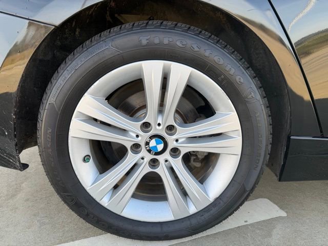 Used 2017 BMW 330i xDrive Sedan image 9