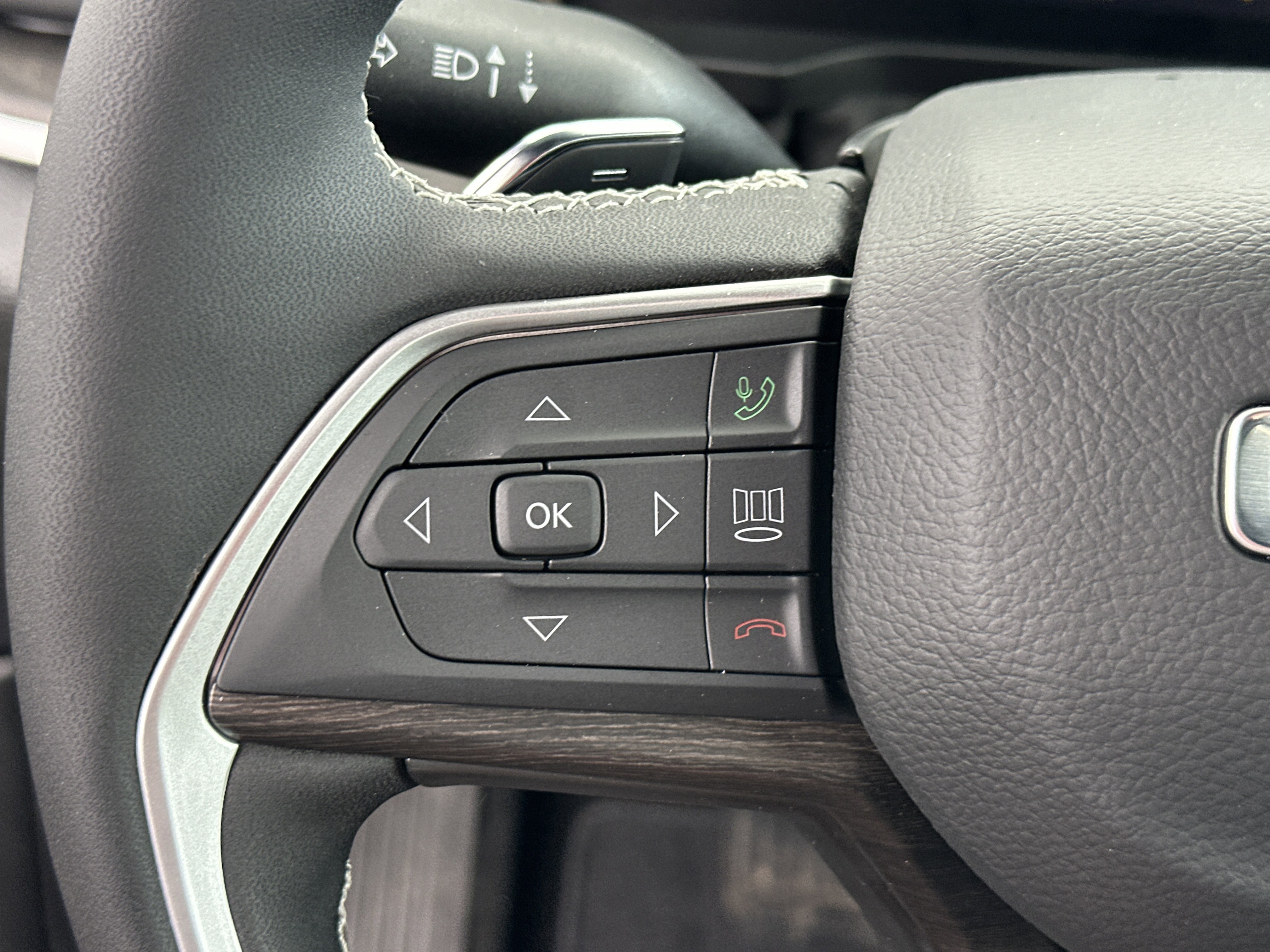 New 2026 Jeep Grand Cherokee L Limited w/ Limited Altitude Package image 10