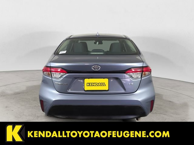 Used 2023 Toyota Corolla LE FWD image 4