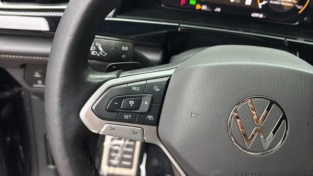 Used 2024 Volkswagen Atlas Cross Sport SEL Premium R-Line AWD/4WD image 23