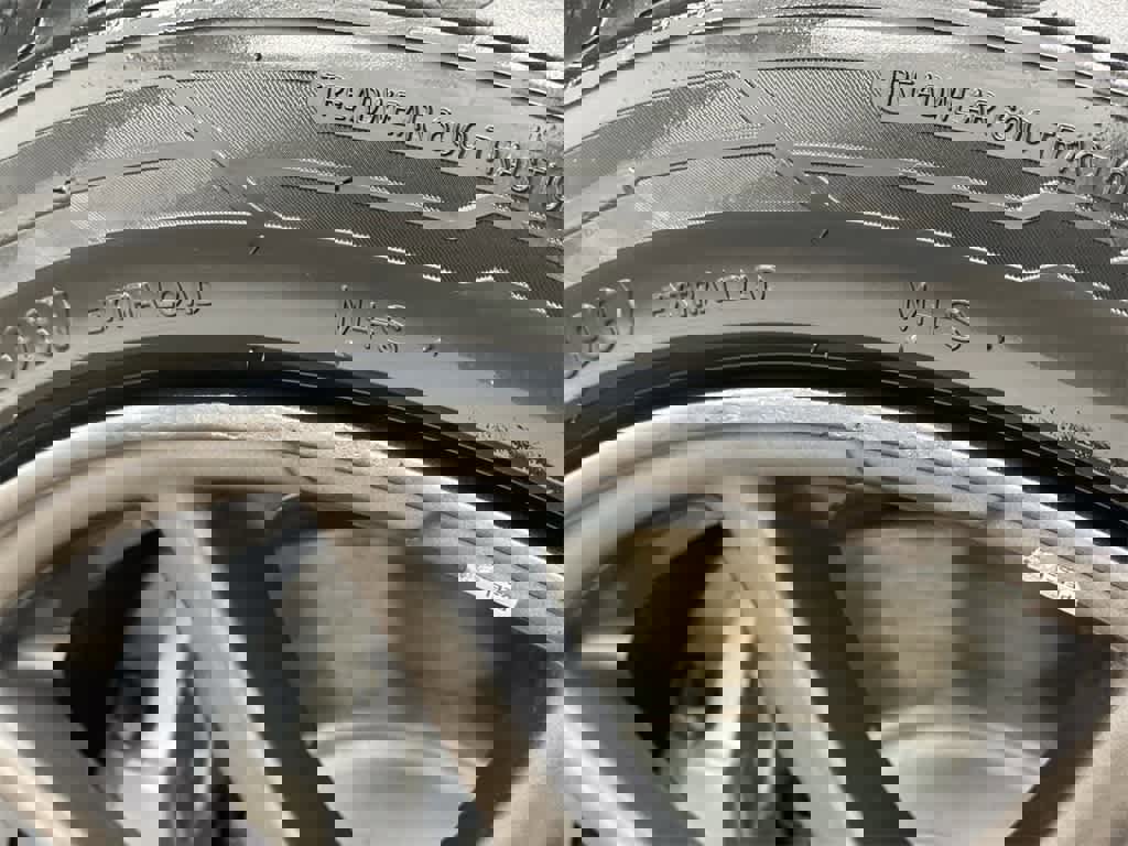 Used 2018 Tesla Model 3 Long Range image 30