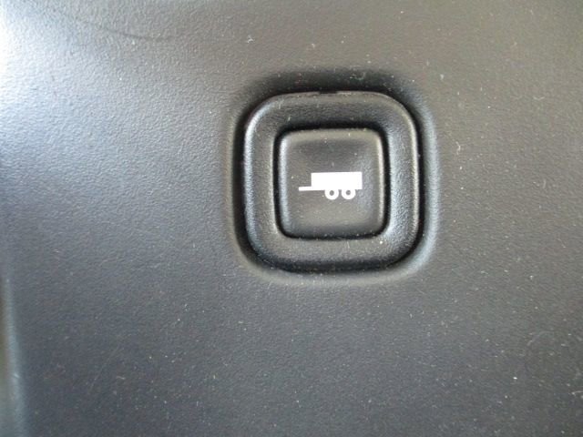 Used 2017 Chevrolet Express 3500 Extended image 19