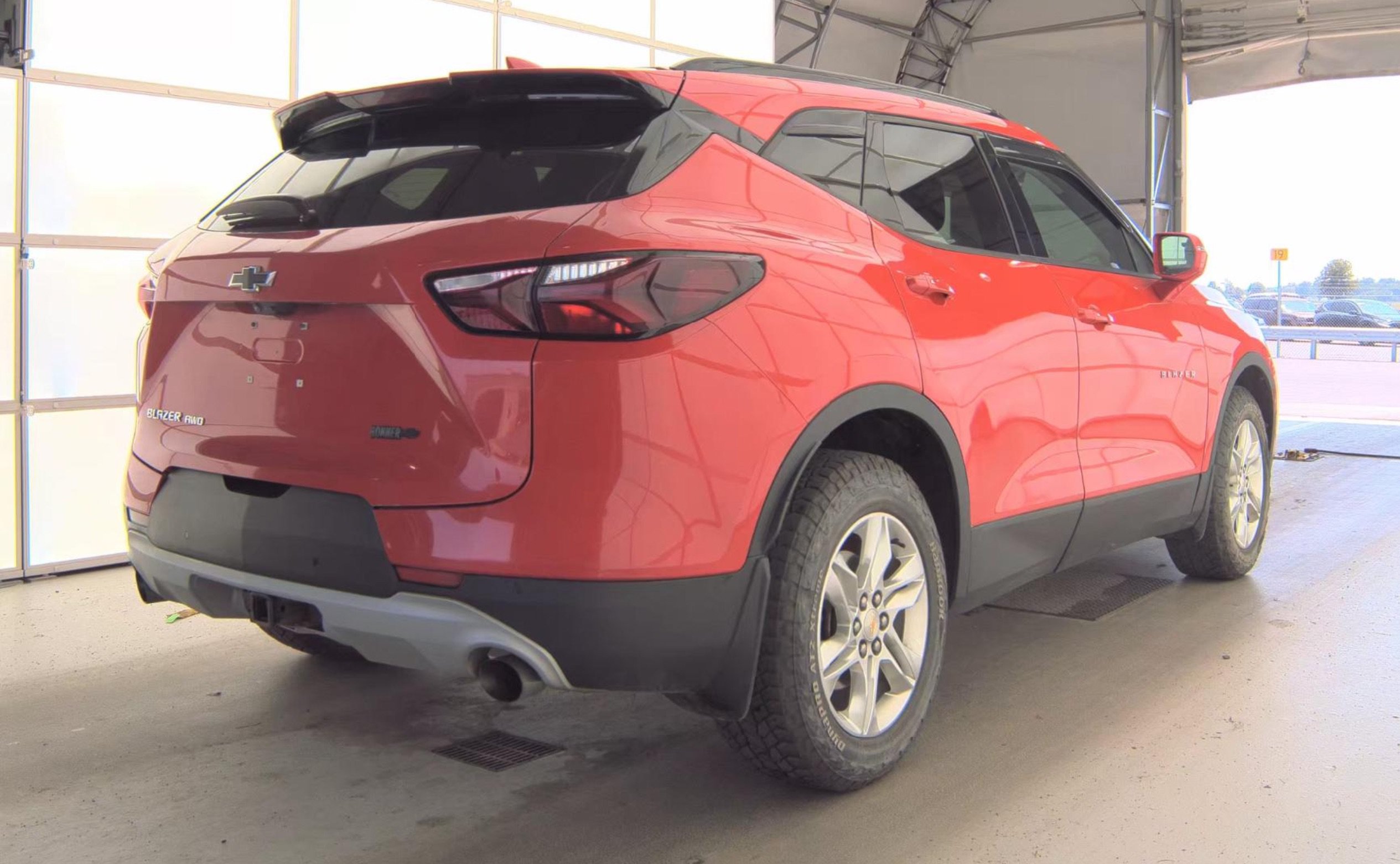 Used 2019 Chevrolet Blazer LT w/ Sound & Technology Package AWD/4WD image 4