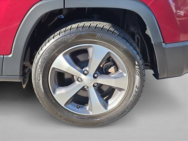 Used 2021 Jeep Cherokee Limited AWD/4WD image 15
