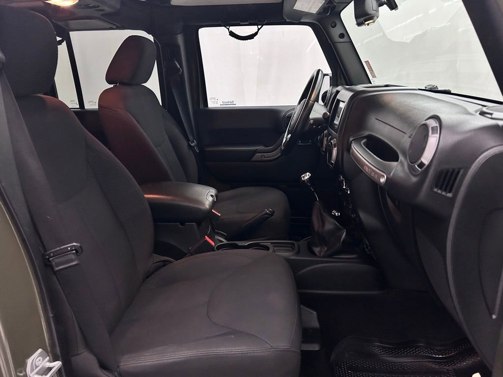 Used 2015 Jeep Wrangler Unlimited Sport w/ Quick Order Package 23S image 17