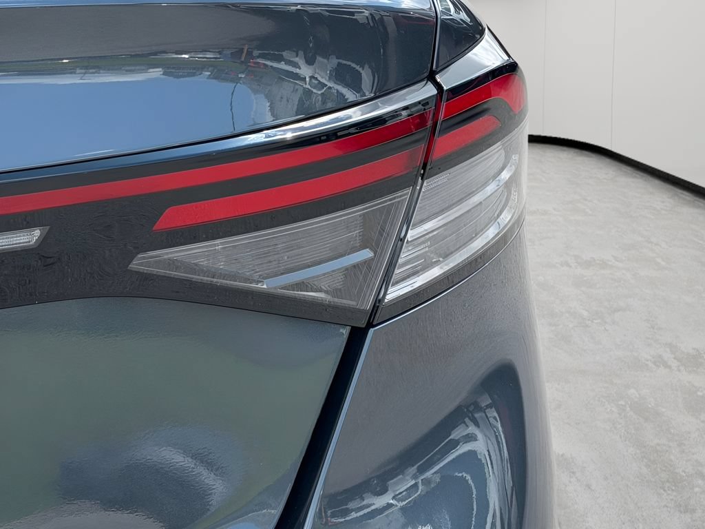 Used 2023 Honda Accord EX image 5