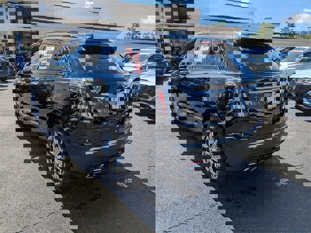 New 2025 Cadillac XT5 Sportv image 3