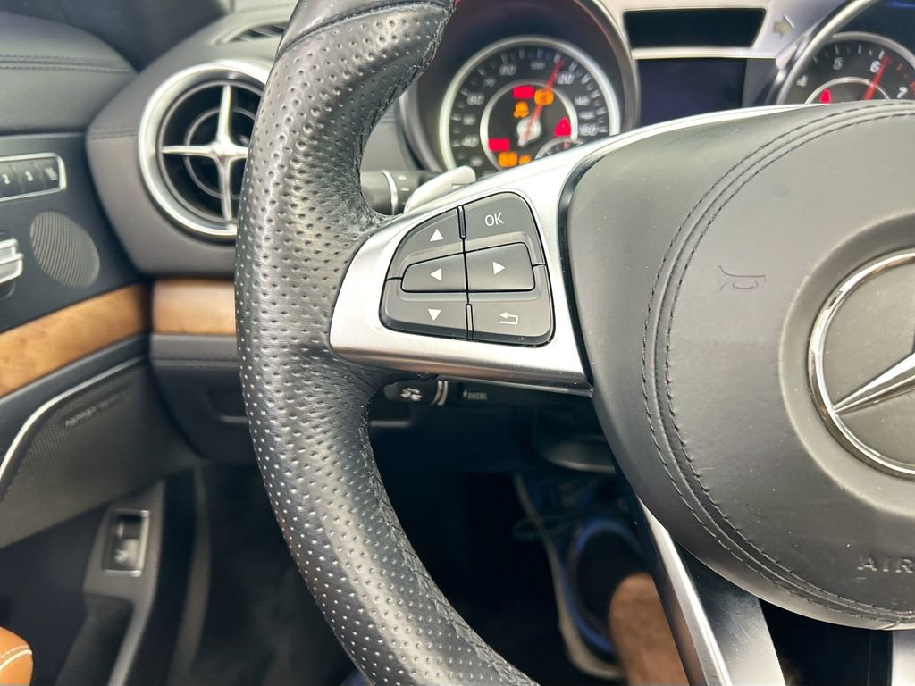 Used 2017 Mercedes-Benz SL 450 image 11