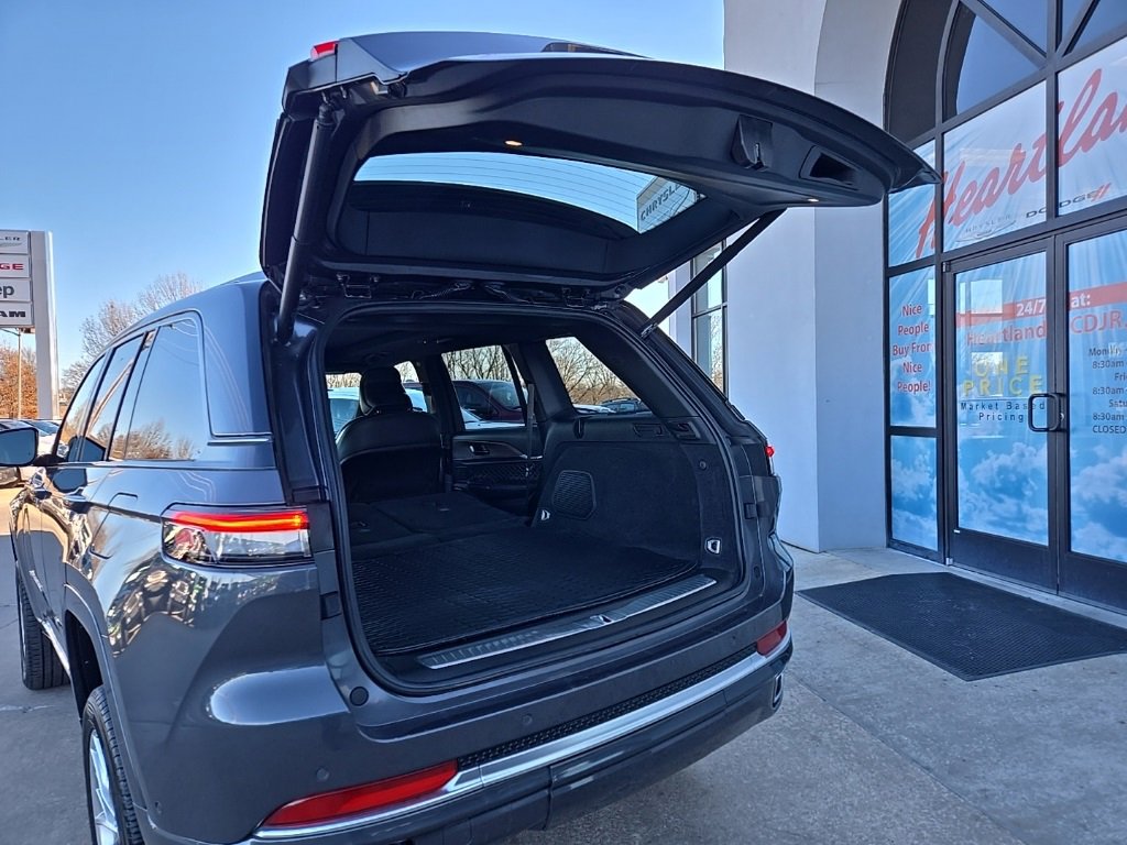 Used 2025 Jeep Grand Cherokee Summit image 98
