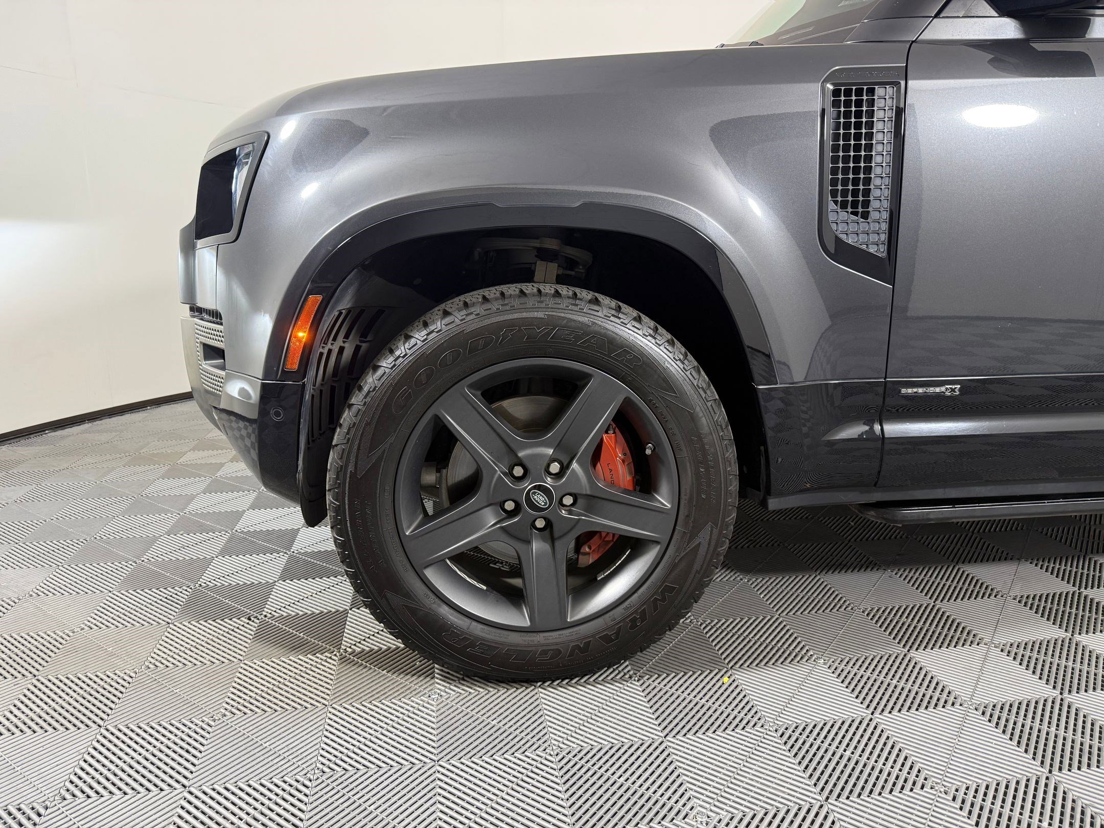 Used 2021 Land Rover Defender 110 X image 12