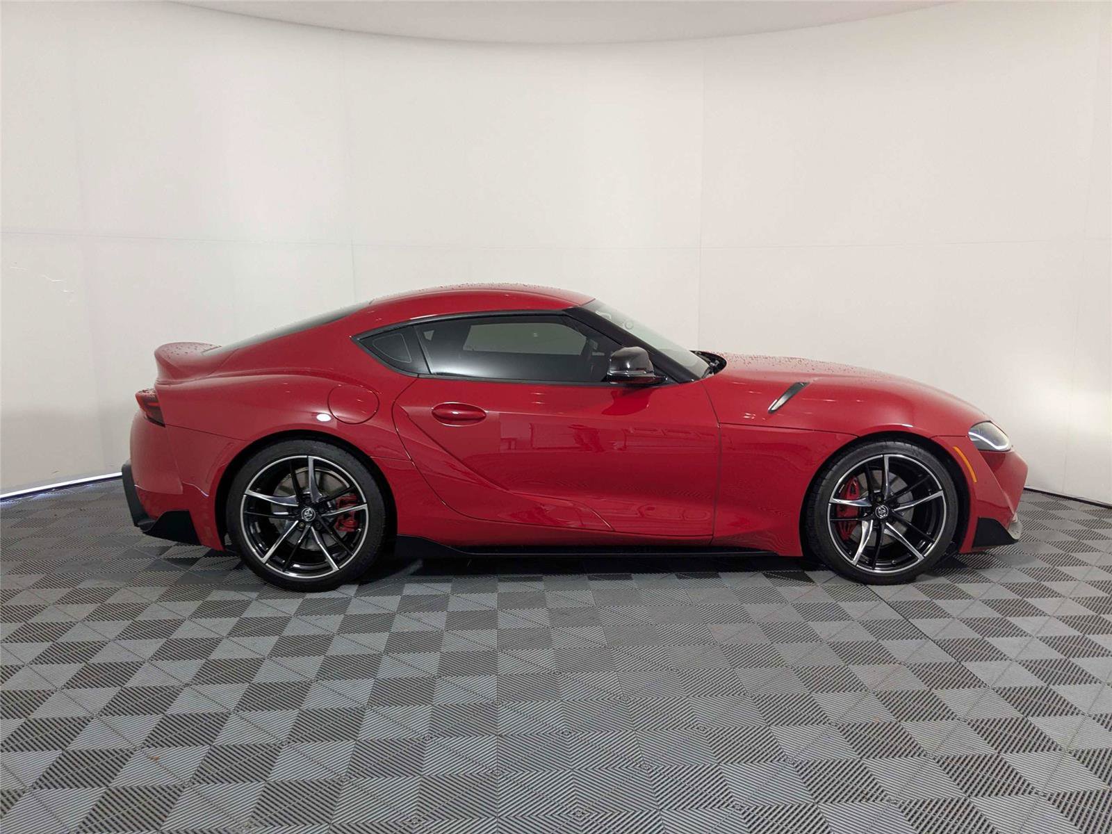 Used 2020 Toyota Supra Premium w/ Driver Assist Package RWD image 4