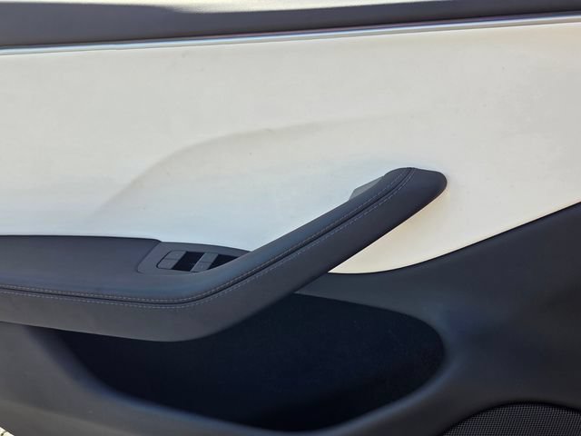 Used 2025 Tesla Model 3 Long Range RWD image 26