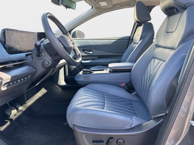 Used 2024 Nissan Ariya AWD image 20