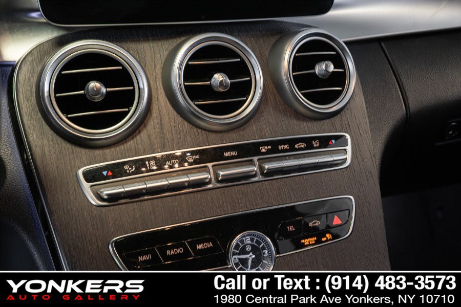 Used 2020 Mercedes-Benz C 43 AMG 4MATIC Sedan w/ Parking Assistance Package image 33