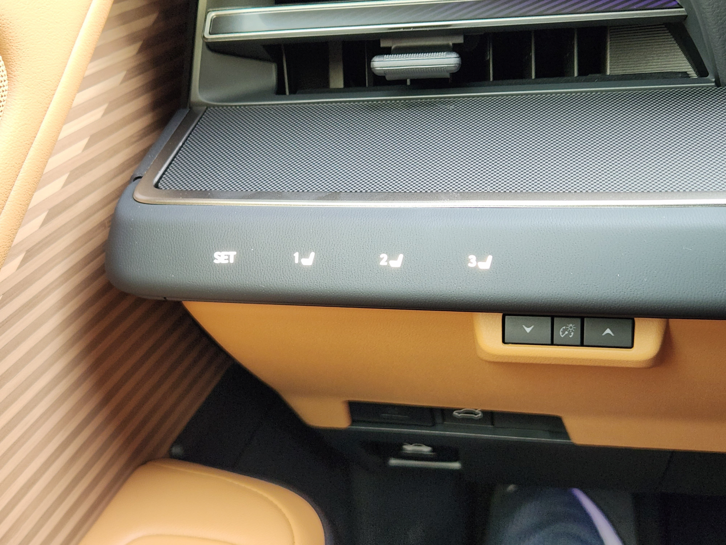 New 2026 Lexus ES 350e w/ Accessory Package (Z1) FWD image 12