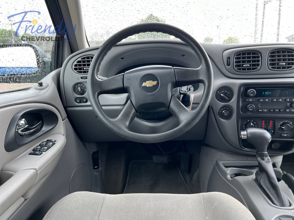 Used 2005 Chevrolet TrailBlazer LS w/ LS Preferred Equipment Group AWD/4WD image 28