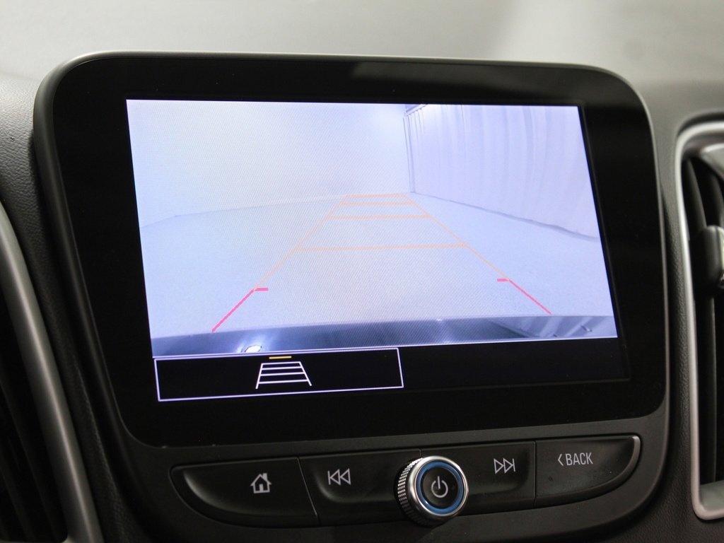 Used 2025 Chevrolet Malibu LT image 14