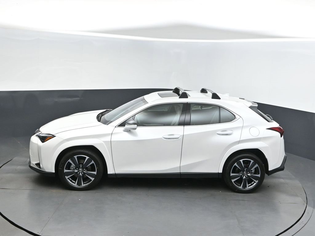 New 2025 Lexus UX 300h FWD image 31