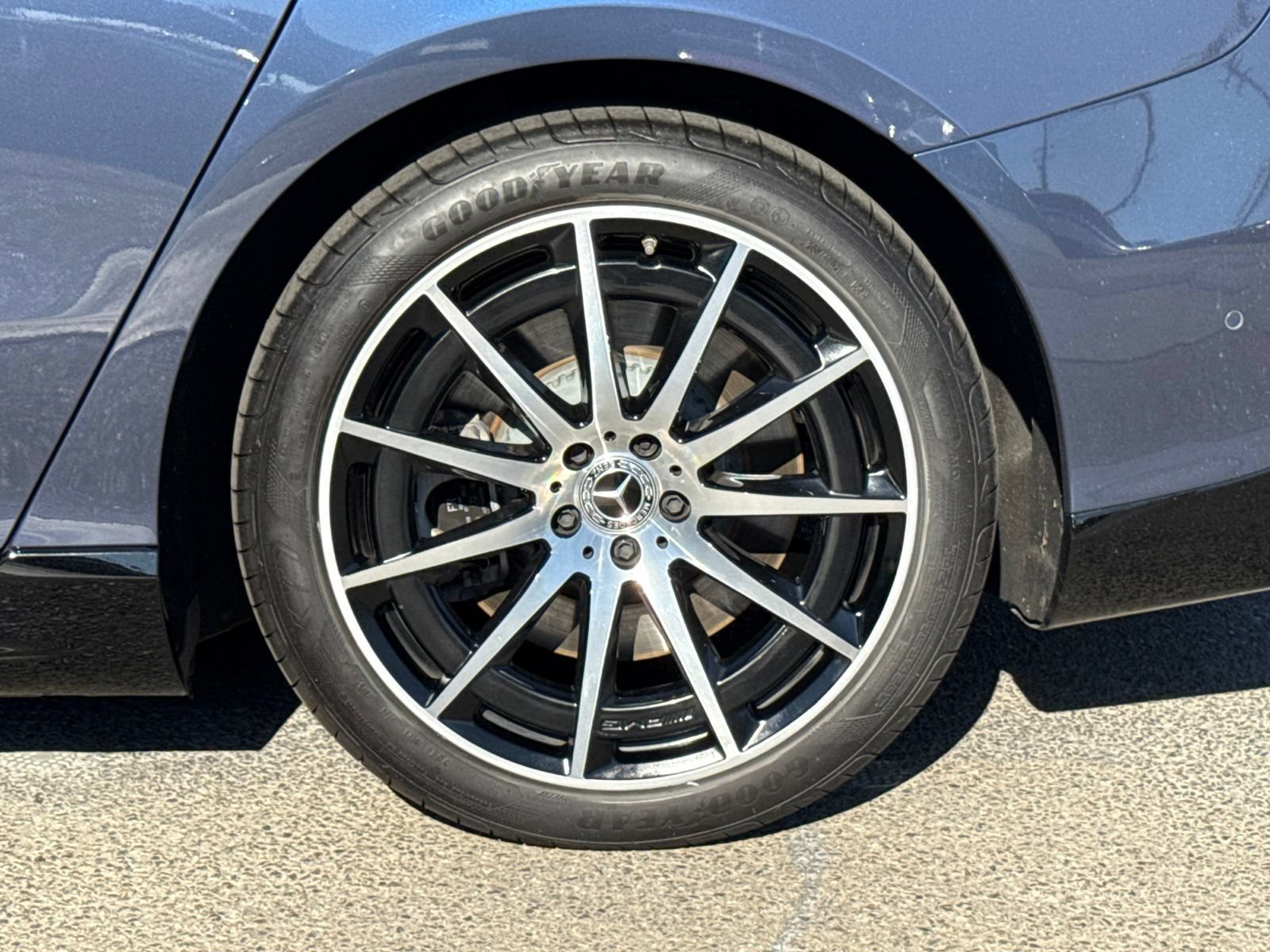 Used 2023 Mercedes-Benz EQS 580 4MATIC Sedan image 19