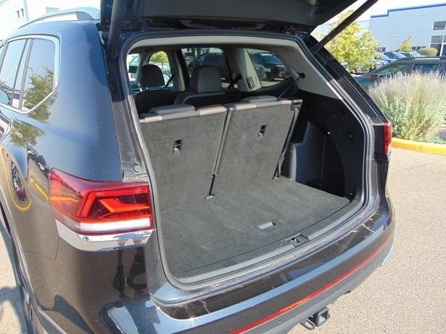 Used 2025 Volkswagen Atlas SEL AWD/4WD image 25