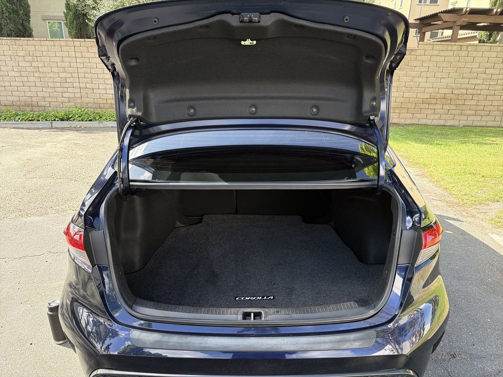 Used 2020 Toyota Corolla SE w/ Carpet Mat Package (TMS) FWD image 19