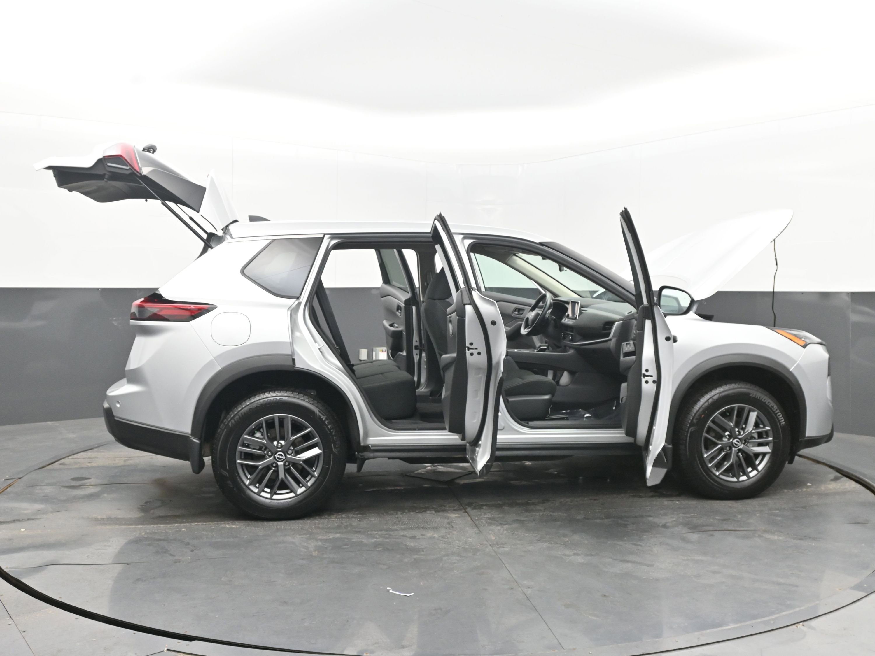 Certified 2025 Nissan Rogue S image 45