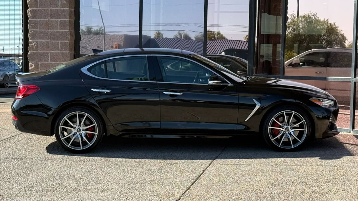 Used 2019 Genesis G70 3.3T Advanced w/ Prestige Package RWD image 14
