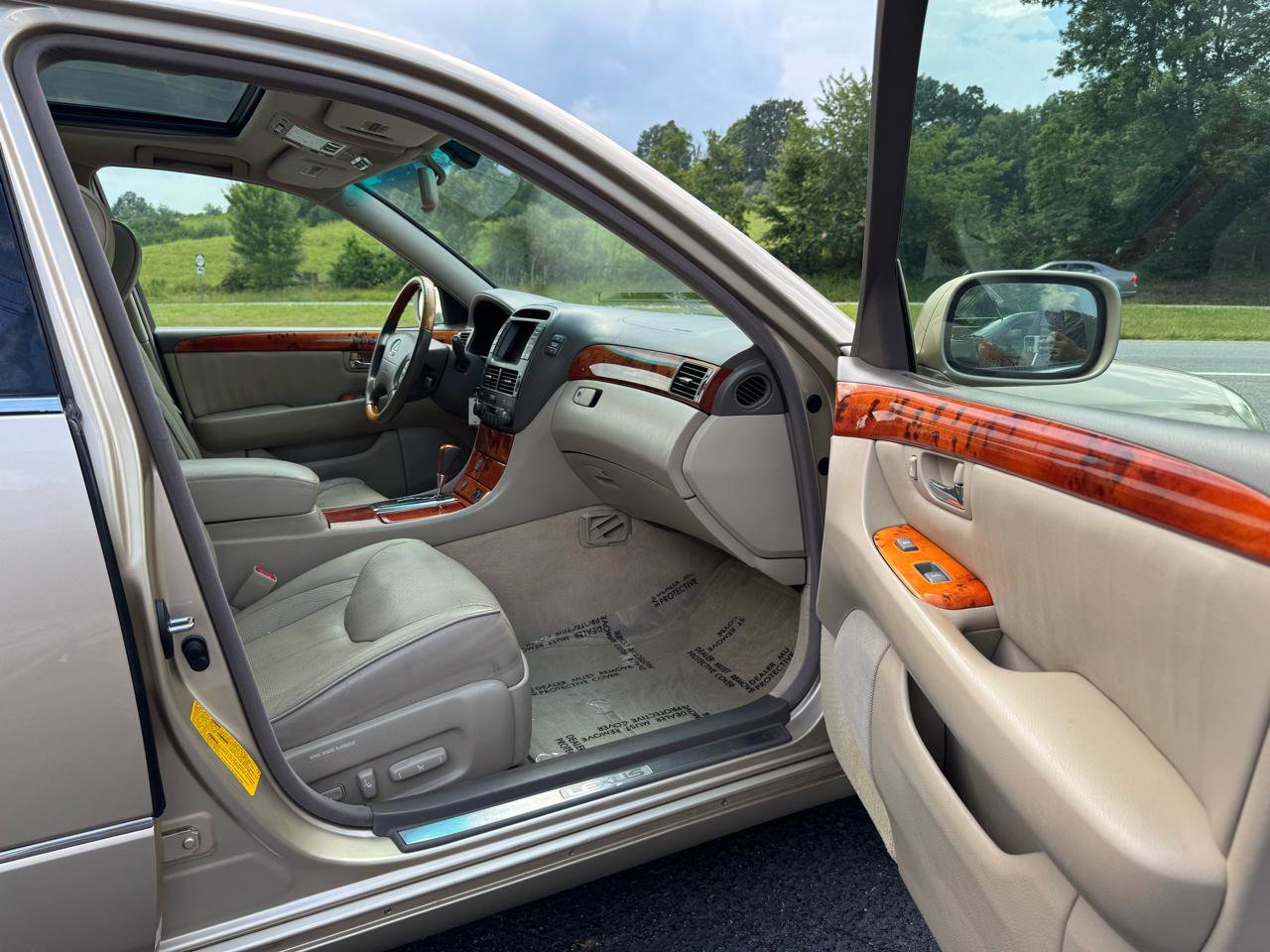 Used 2003 Lexus LS 430 RWD image 22