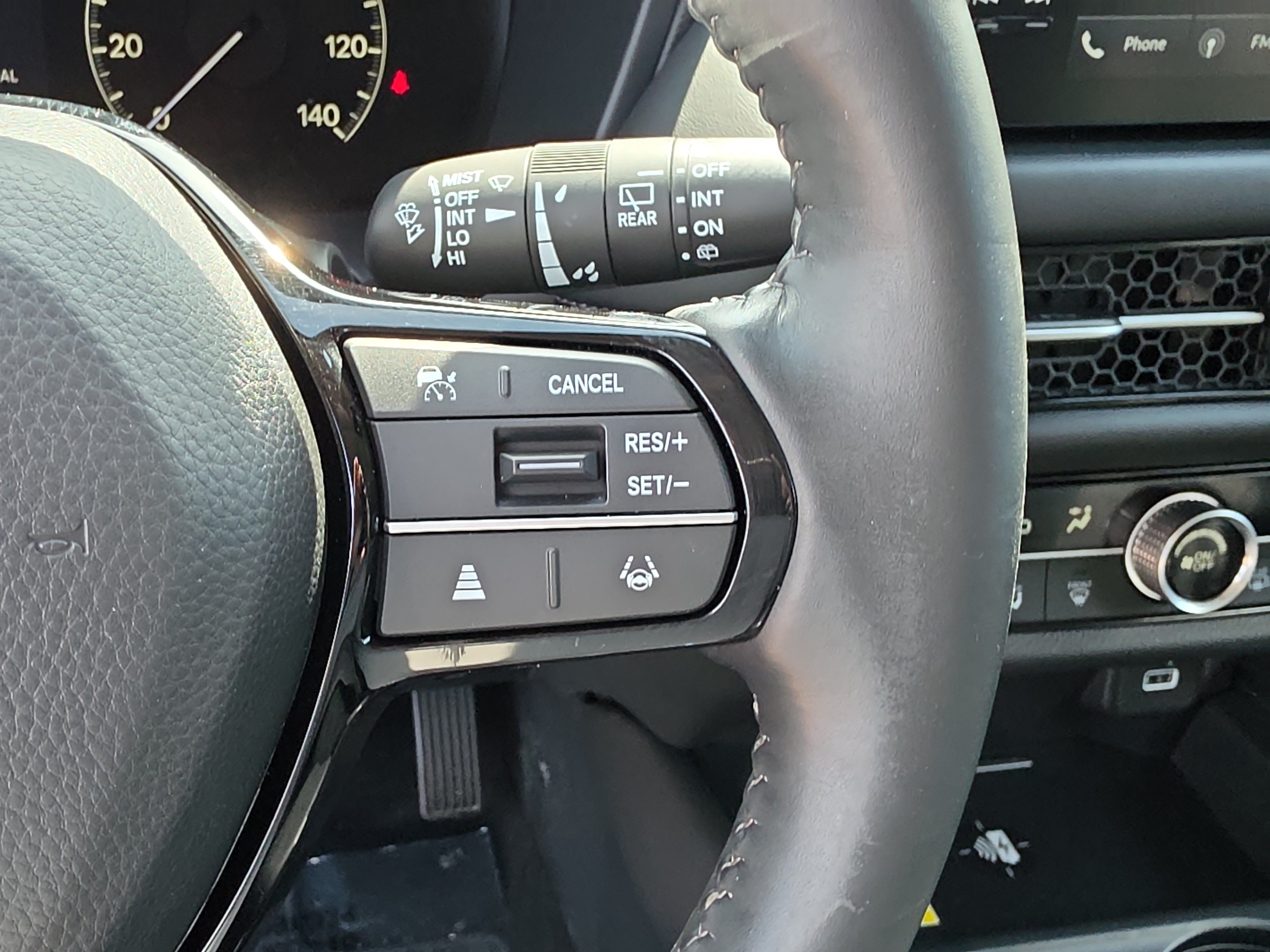 Used 2024 Honda HR-V EX-L image 31