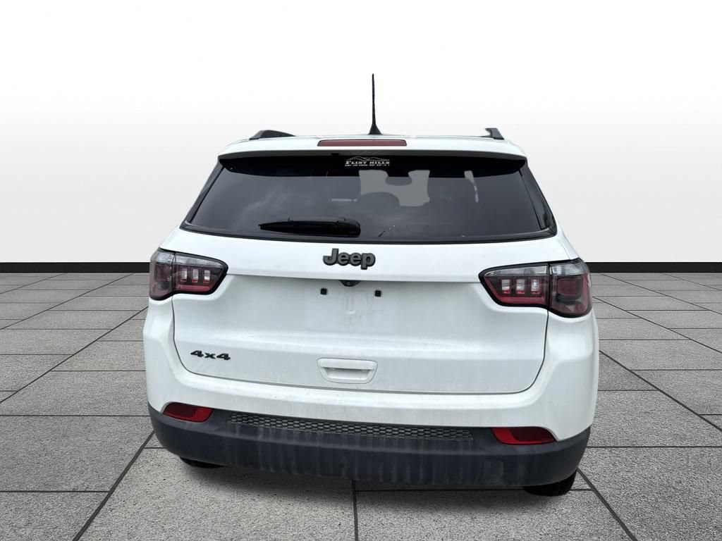 Used 2026 Jeep Compass Latitude AWD/4WD image 6