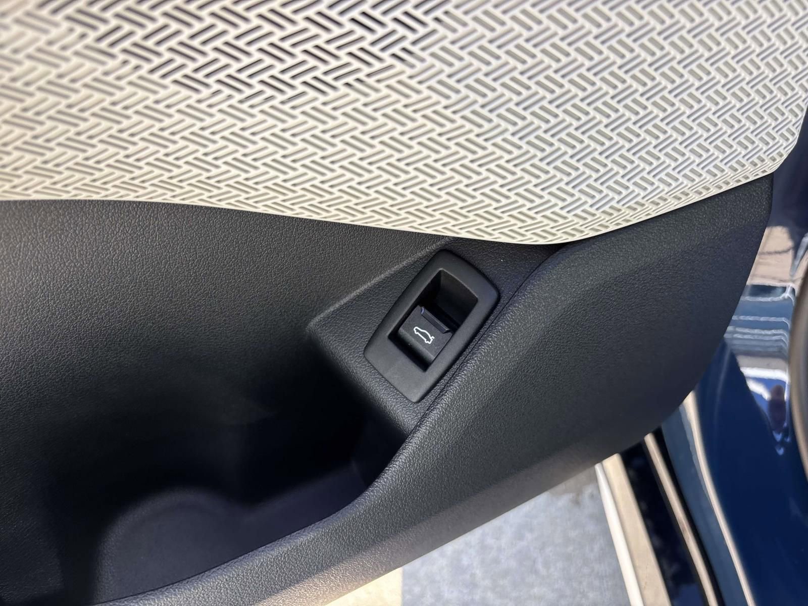 New 2026 BMW X1 xDrive28i w/ Technology Package image 14