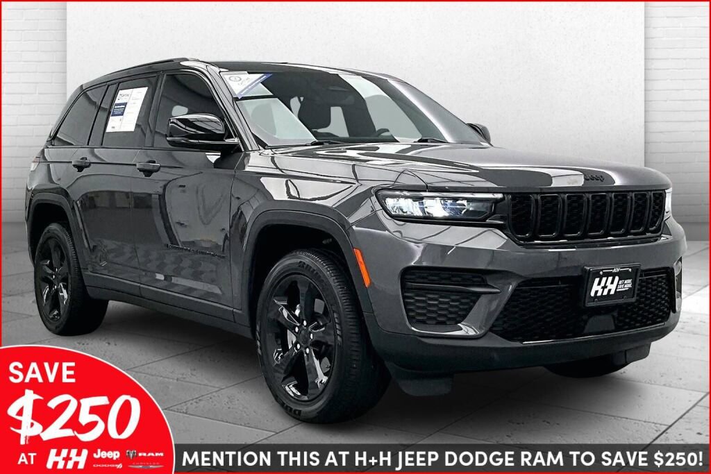 Used 2023 Jeep Grand Cherokee Altitude