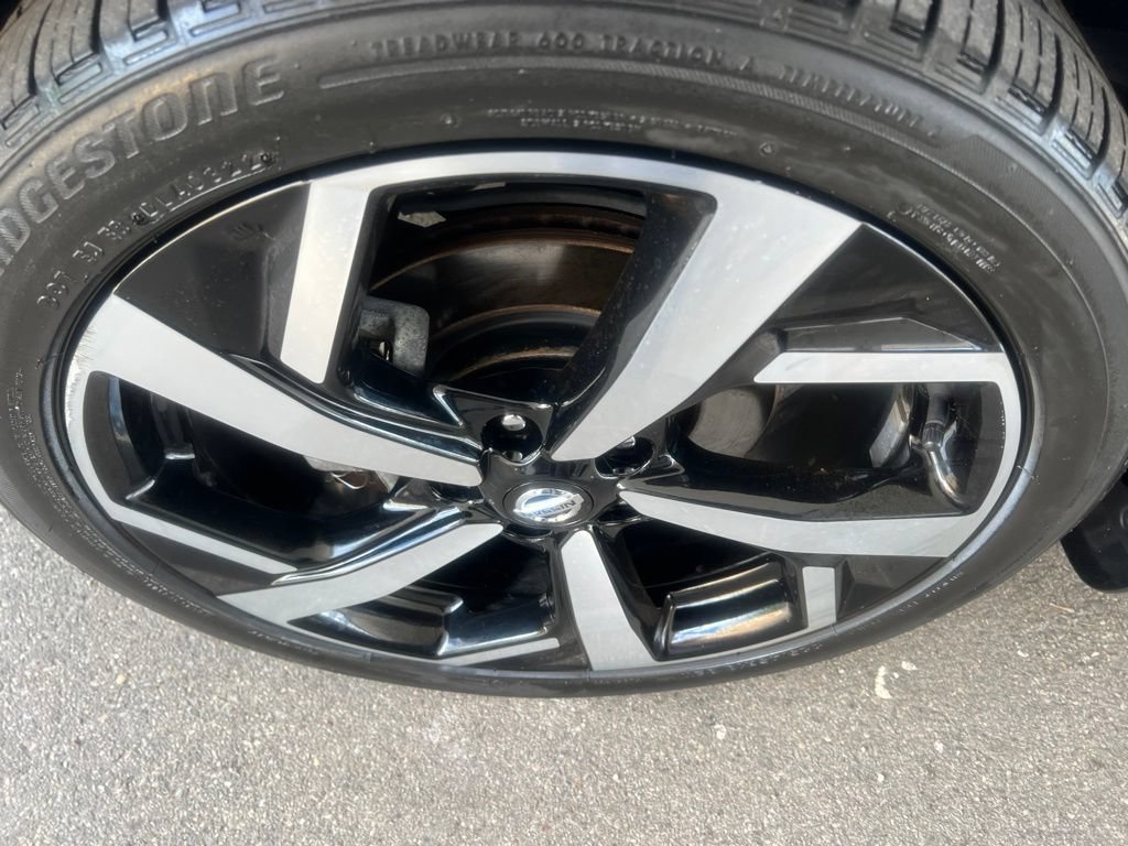 Certified 2022 Nissan Rogue Sport SL AWD/4WD image 45