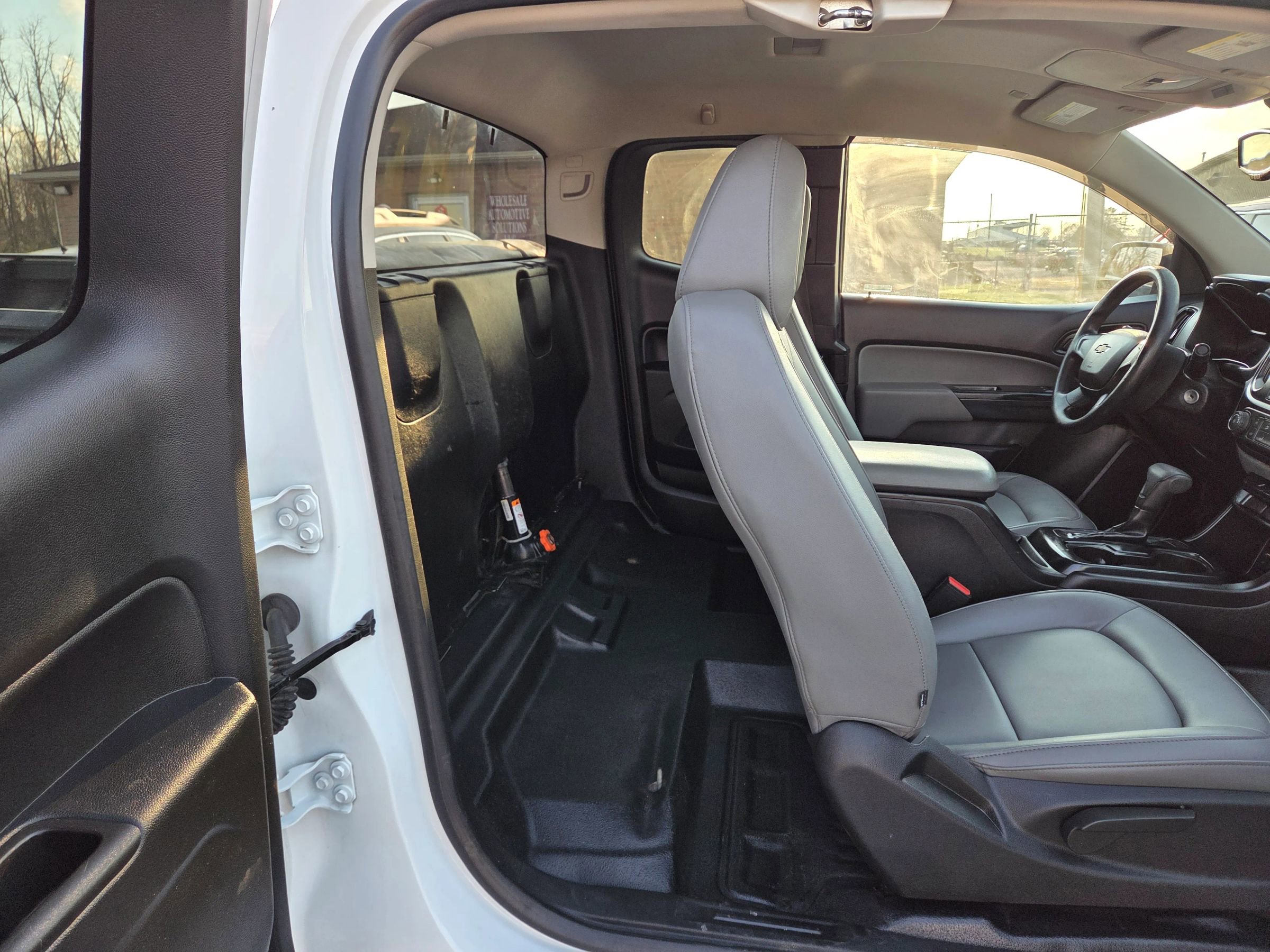 Used 2018 Chevrolet Colorado W/T RWD image 17