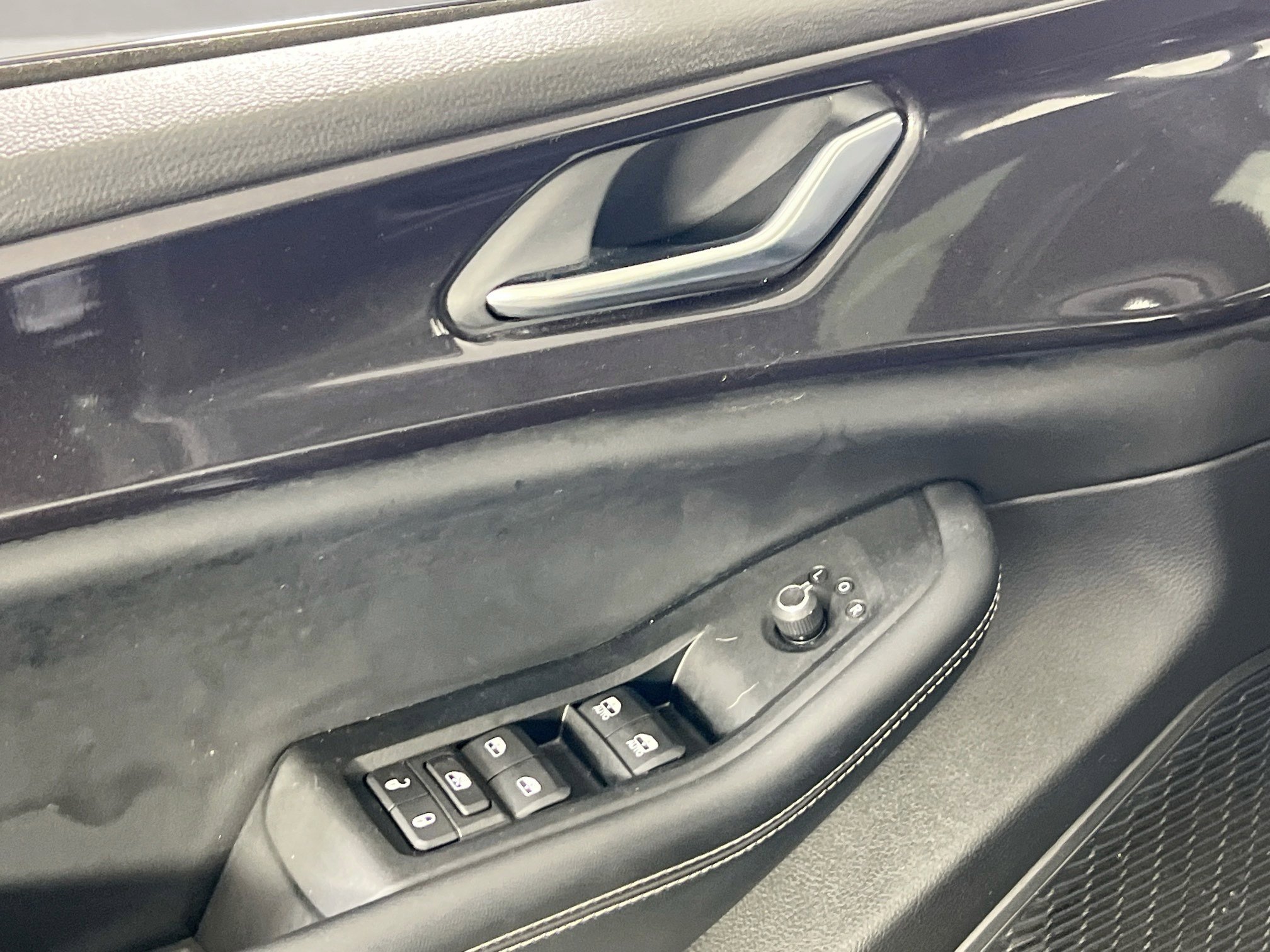 Used 2023 Jeep Grand Cherokee Altitude AWD/4WD image 17