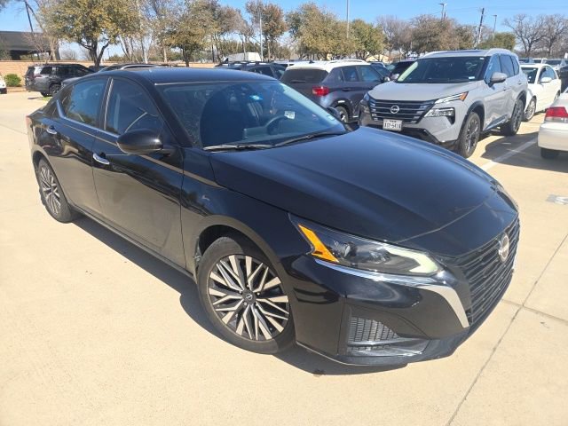Used 2023 Nissan Altima 2.5 SV video 1