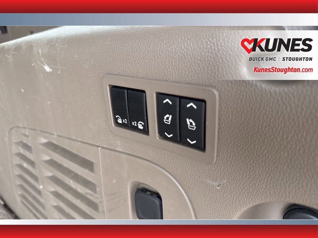 Used 2019 GMC Yukon XL SLT w/ Open Road Package image 16