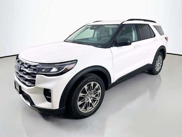 New 2026 Ford Explorer Active w/ Active Comfort Package image 3