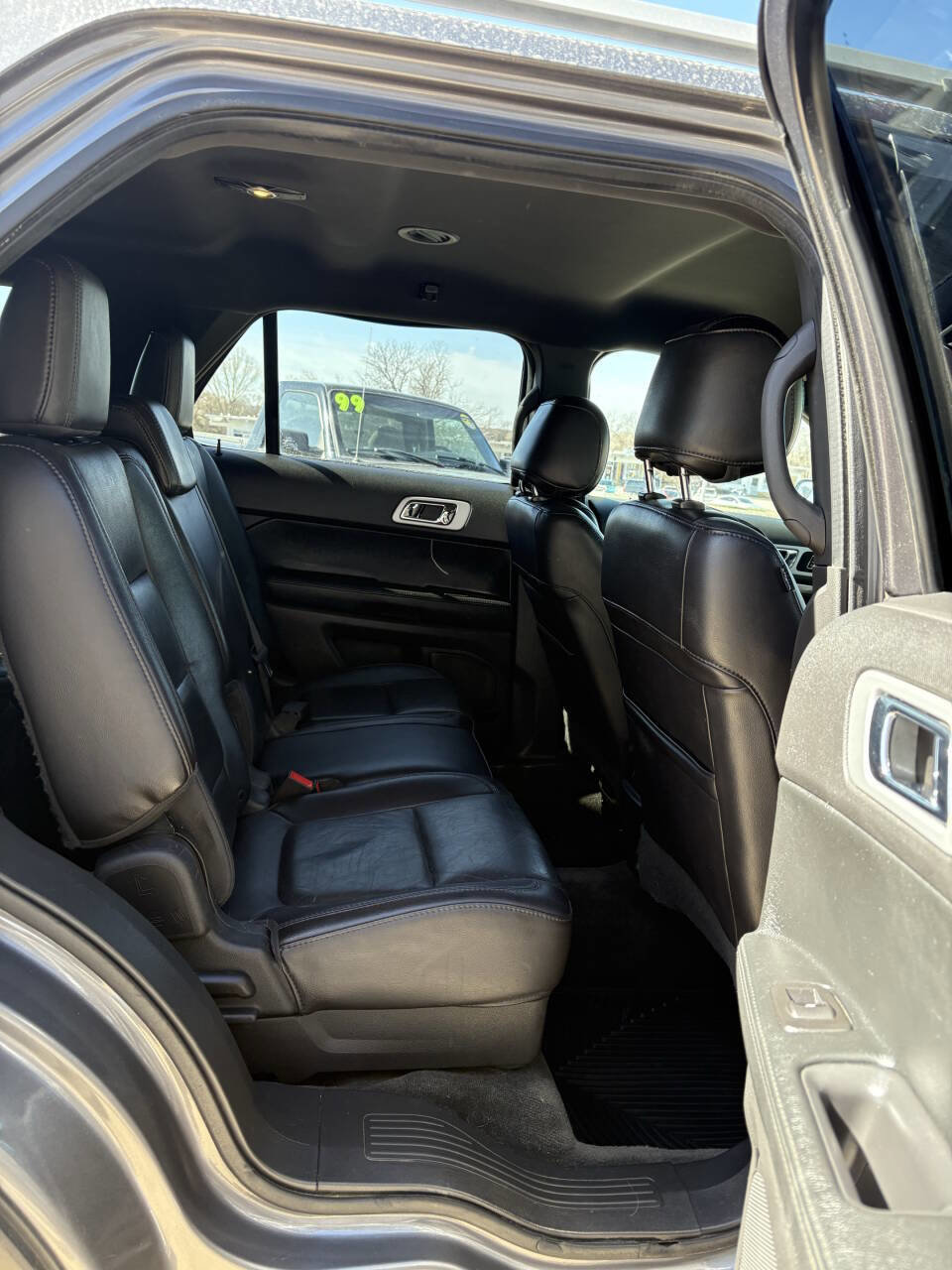 Used 2013 Ford Explorer XLT image 7