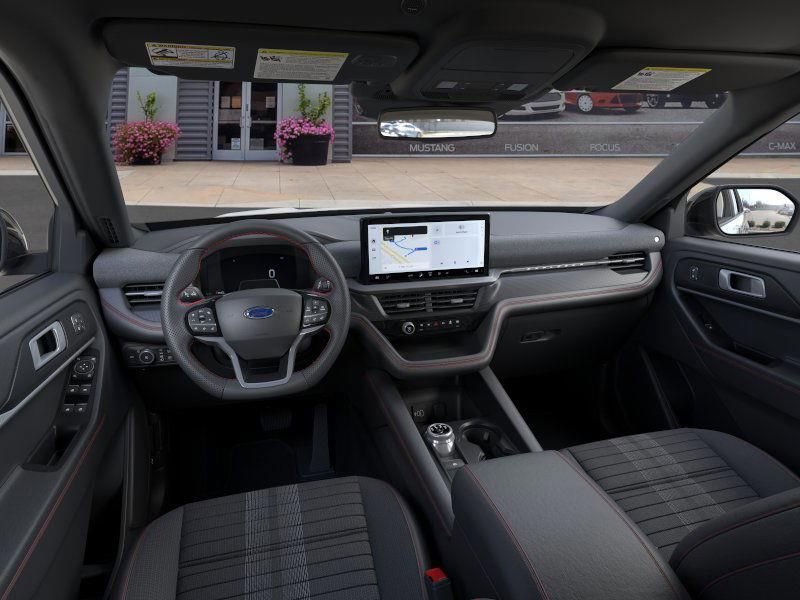 New 2026 Ford Explorer ST-Line w/ ST-Line Street Pack image 9