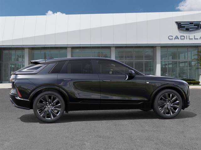 New 2026 Cadillac Lyriq Signature Sport AWD/4WD image 6